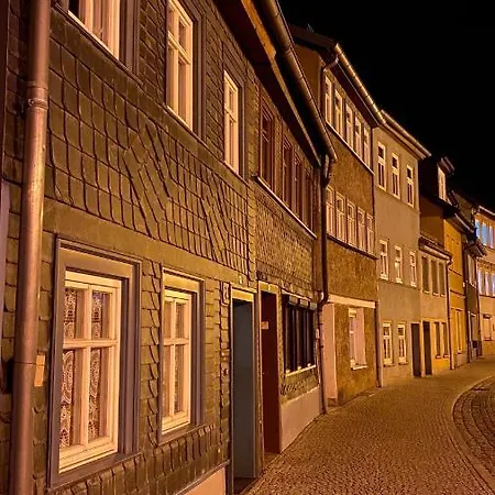 Apartment Zwischen Bach Und Luther Mit Garten